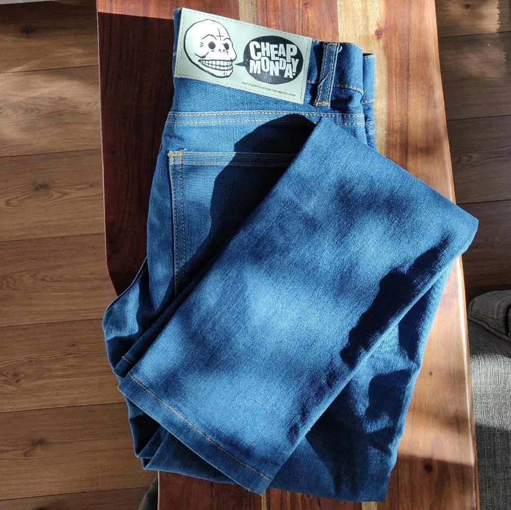 NWOT Cheap Monday Mid-Rise Stretch Slim Fit Classic Blue Wash Jeans sz.27